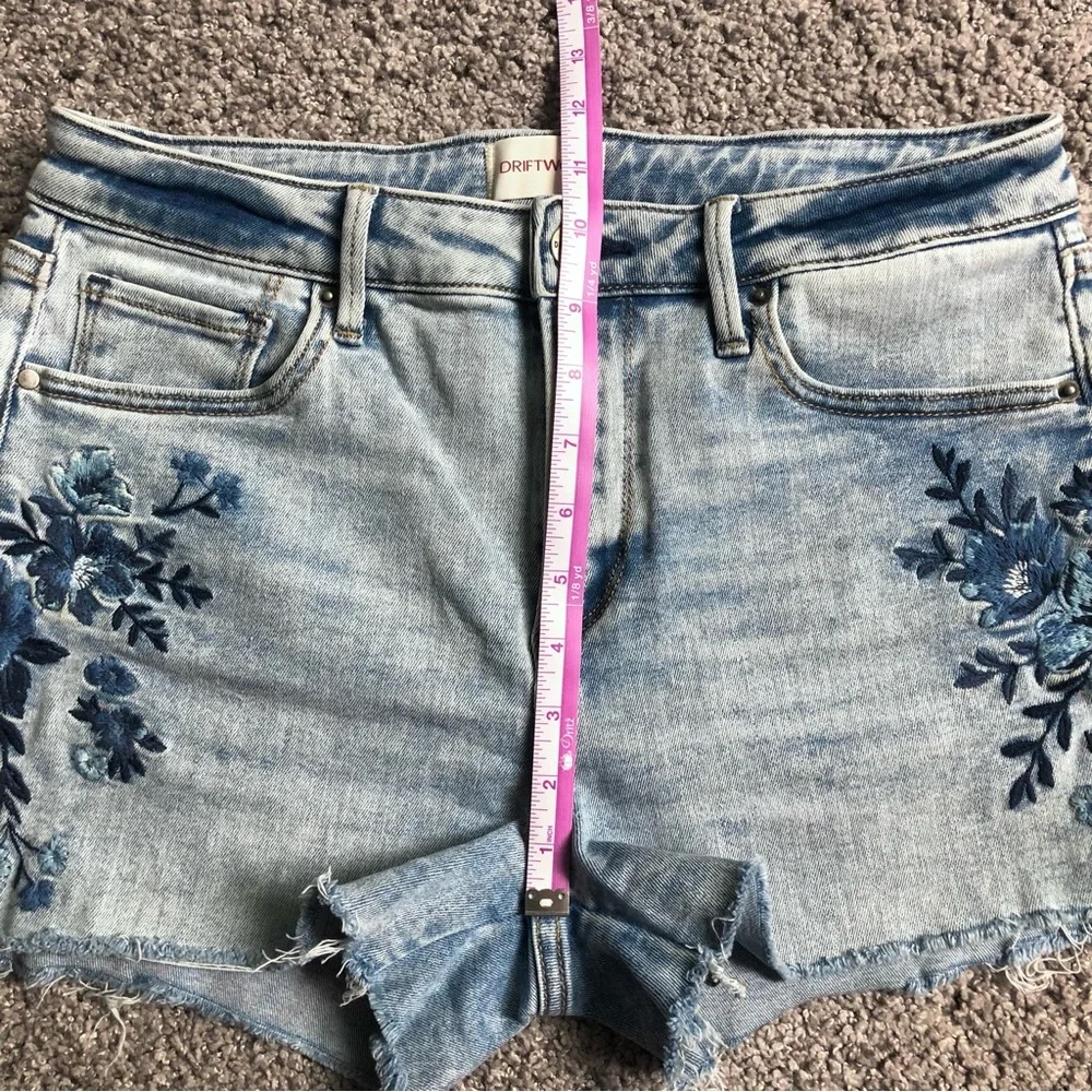 Driftwood Lulu Short in South Pacific 27
